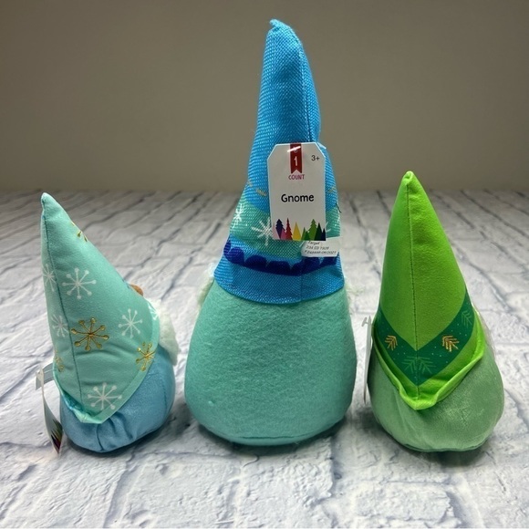 Christmas gnomes 3 beanbag gnomes - Picture 5 of 7